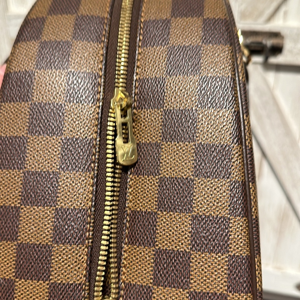 Louis Vuitton
Nolita Handbag Damier 24 Heures - Picture 2 of 9